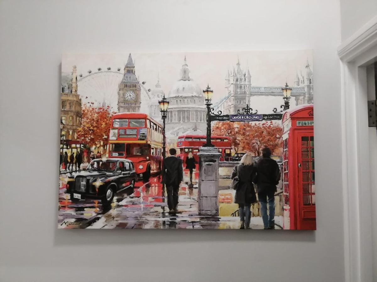 Appartamento Cosy Entire Flat In Kings Cross Londra Esterno foto